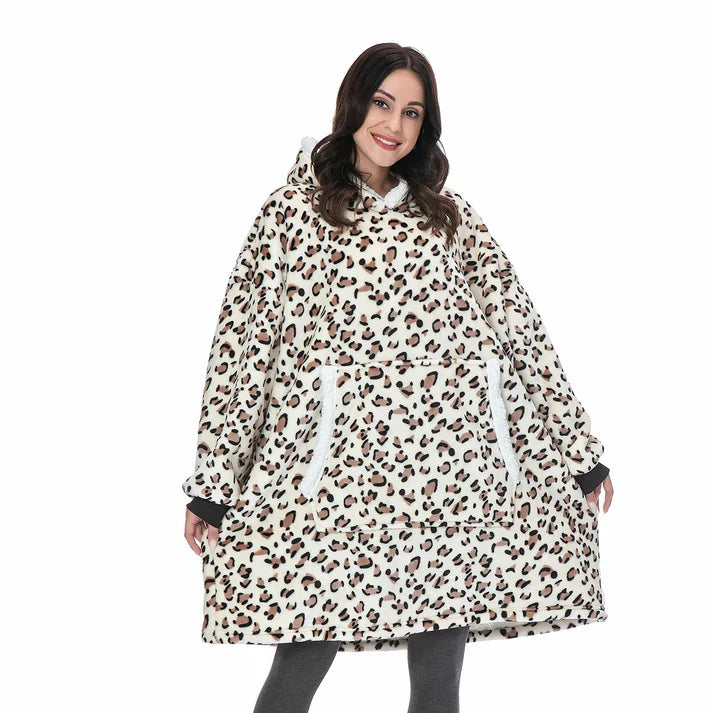 Alicia - Soft Warm Blanket with Hoodie Leopard