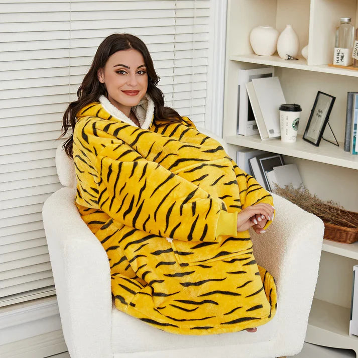 Alicia - Soft Warm Blanket with Hoodie Tiger