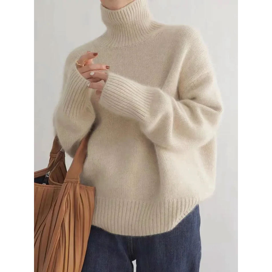 Avery - Slim Cut Merino Wool Sweater Beige