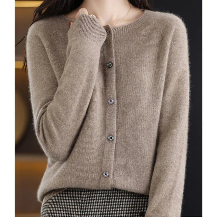 Elizabeth - Soft and Warm Sweater Brown