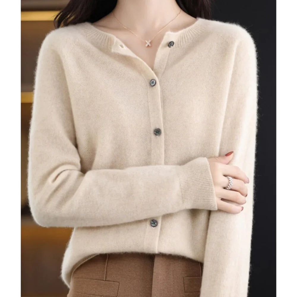 Elizabeth - Soft and Warm Sweater Khaki