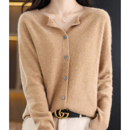 Elizabeth - Soft and Warm Sweater Light Brown