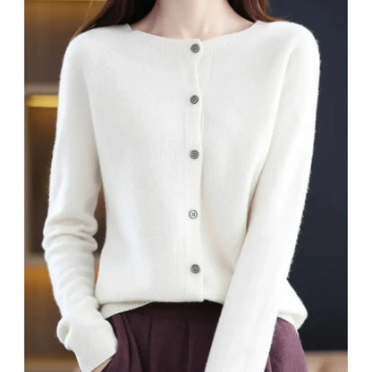 Elizabeth - Soft and Warm Sweater White